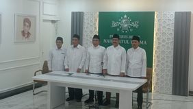 Ketua Pengurus Besar Nahdlatul Ulama (PBNU), KH Yahya Cholil Staquf memberikan pesan kepada calon Jemaah Haji Indonesia untuk tetap mentaati peraturan yang sudah ditentukan oleh Pemerintah Indonesia dan Pemerintah Arab Saudi.
