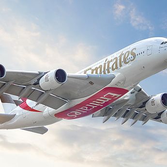 Cuaca Buruk di Bali, Pesawat Emirates Dubai-Denpasar Gagal Mendarat dan Dialihkan ke Singapura