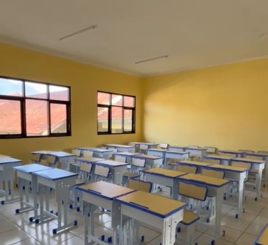 Ruang kelas SMP Negeri 1 Tarogong Kaler, Kabupaten Garut, Jawa Barat. <b>(Mendikdasmen)</b>