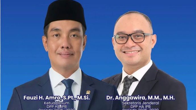 Ketua Umum dan Sekretaris Jenderal DPP Himpunan Alumni IPB.