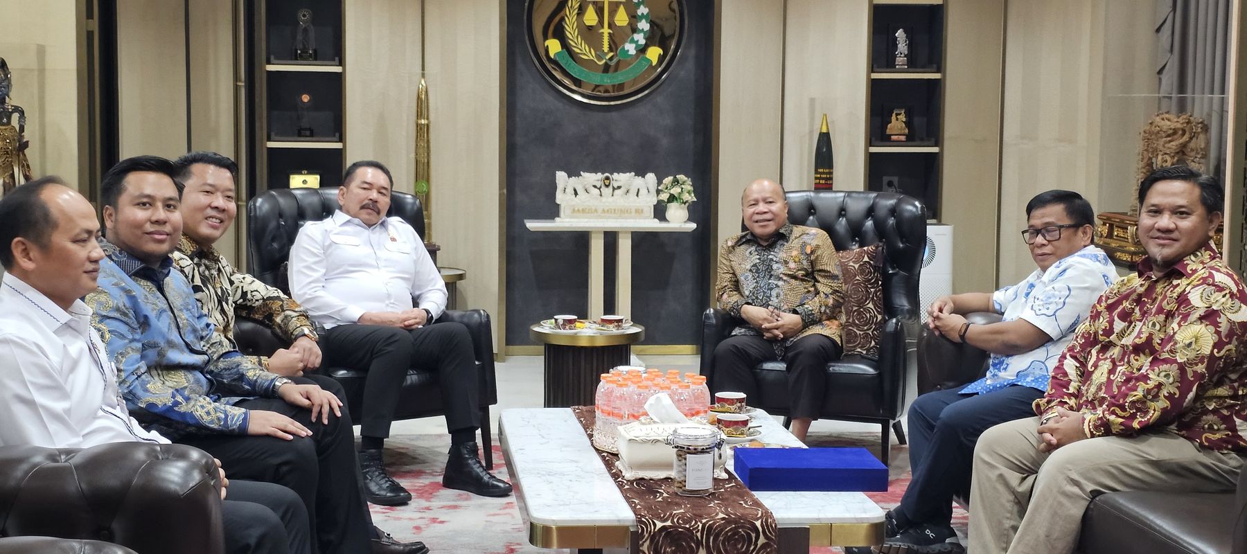 Direksi Nusantara TV Audiensi dengan Jaksa Agung.
