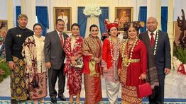 Puan Maharani Pamer Foto Bareng Keluarga Cendana