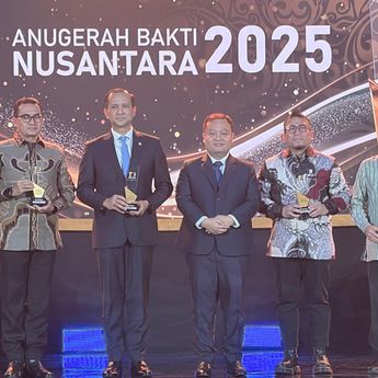 Berkat Pelayanan Perbankan Digital Komprehensif, BCA Raih Anugerah Bakti Nusantara 2025