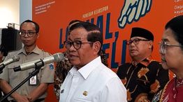 Pramono Target Bereskan Tiang Monorel Mangkrak Januari 2026