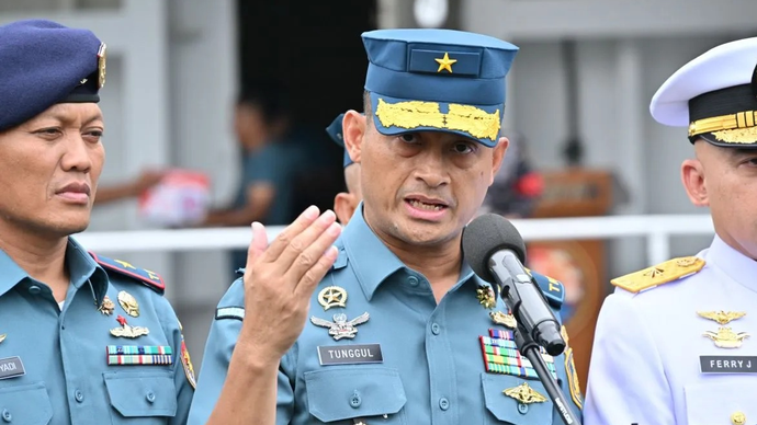 Kepala Dinas Penerangan TNI AL (Kadispenal) Laksamana Pertama TNI Tunggul saat jumpa pers di Kolinlamil Jakarta, Kamis (15/1/2026). ANTARA/HO-Humas TNI AL.
