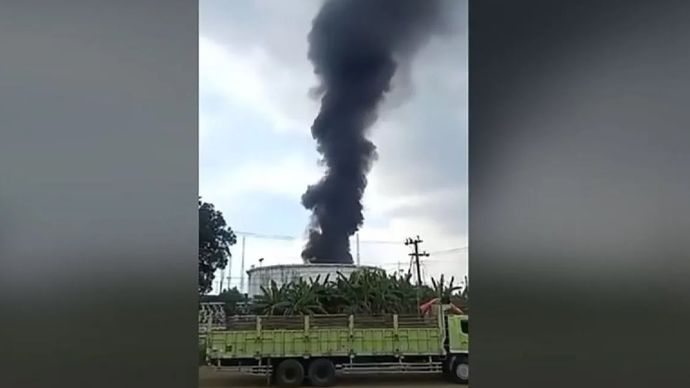 Kilang Pertamina Cilacap Kebakaran