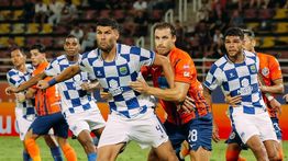 Persib Bandung Comeback Dramatis, Tumbangkan Port FC 3-1 di ACC 2026/2027