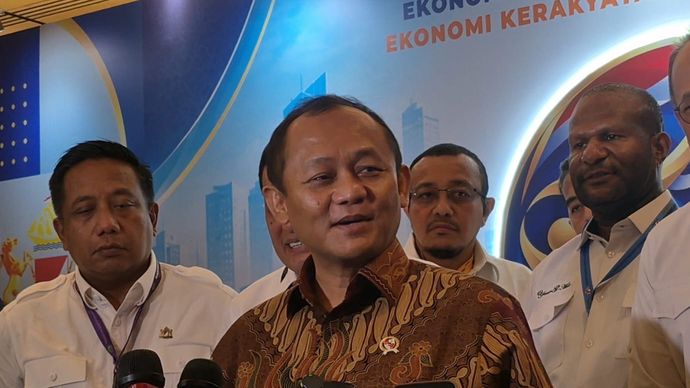 Menteri Perindustrian (Menperin) Sarmuji buka suara terkait aksi demonstrasi yang dilakukan organisasi masyarakat (ormas) di kawasan pabrik mobil listrik BYD, Cipeundeuy, Subang, Jawa Barat. 