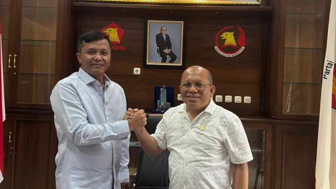 Ketua Umum PP GEKIRA, Nikson Silalahi dan Laurencus Pakpahan sebagai Komandan Nasional dalam seremoni di Sekretariat PP GEKIRA, Jakarta Pusat, 2 Maret 2026.