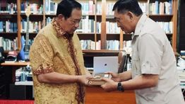 Menhan Laksanakan Perintah Prabowo Kirim Undangan HUT ke-80 RI Presiden ke SBY 