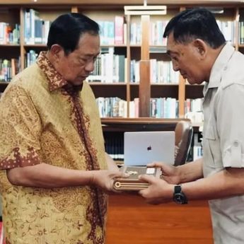 Menhan Laksanakan Perintah Prabowo Kirim Undangan HUT ke-80 RI Presiden ke SBY 