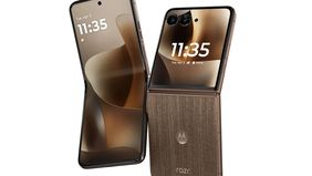 Motorola resmi mengonfirmasi kehadiran generasi terbaru dari lini ponsel lipat Razr yang mengusung konsep lipat horizontal menyerupai buku (book-style). Langkah ini menjadi penyegaran signifikan bagi lini Razr yang selama ini konsisten dengan desain 