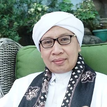 Setelah Imsak Masih Boleh Makan? Begini Kata Buya Yahya