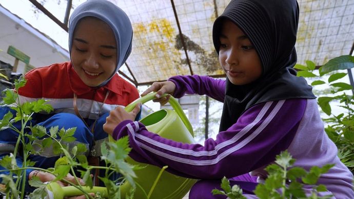 Pertamina Majukan Anak Indonesia  Melalui Program Community Involvement and Development.