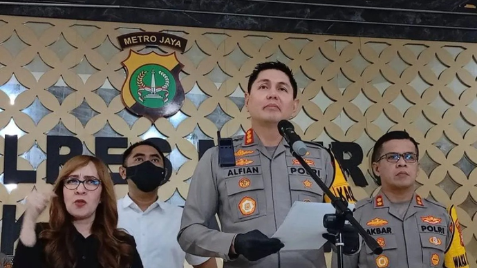 Kapolres Metro Jakarta Timur Kombes Pol Alfian Nurrizal saat konferensi pers di Mapolres Metro Jakarta Timur, Rabu 25 Februari 2026. ANTARA/Siti Nurhaliza/pri.