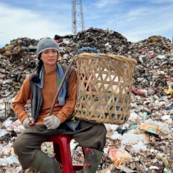 Momen Nirina Zubir Syuting di TPA Bantar Gerbang, Banyak Hewan yang Akrab dengan Sampah