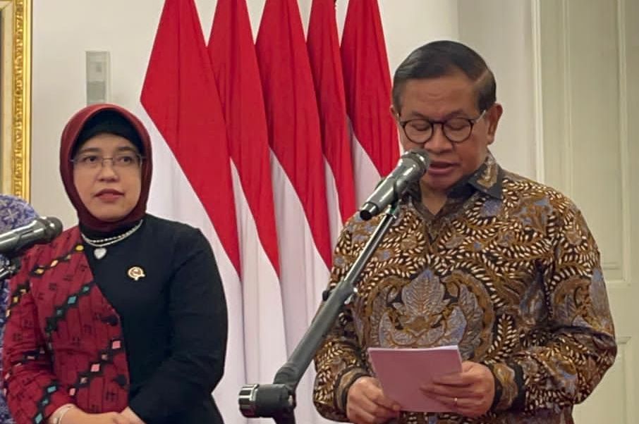 Kepala BPS Amalia Adininggar Widyasanti dan Pramono Anung <b>(NTVNews.id/Adiansyah)</b>