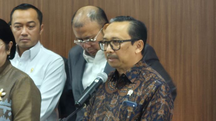 Wakil Menteri Keuangan (Wamenkeu) Juda Agung memutuskan menempatkan kembali dana sebesar Rp281 triliun ke Himpunan Bank Milik Negara (Himbara) hingga akhir 2026. 