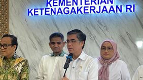 Menteri Ketenagakerjaan (Menaker) Yassierli buka suara mengenai informasi badai Pemutusan Hubungan Kerja (PHK) yang belakangan ini melanda pekerja di Indonesia.