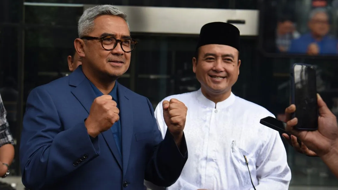 Wali Kota Bandung Muhammad Farhan (kiri) bersama Wakil Wali Kota Bandung Erwin (kanan). 