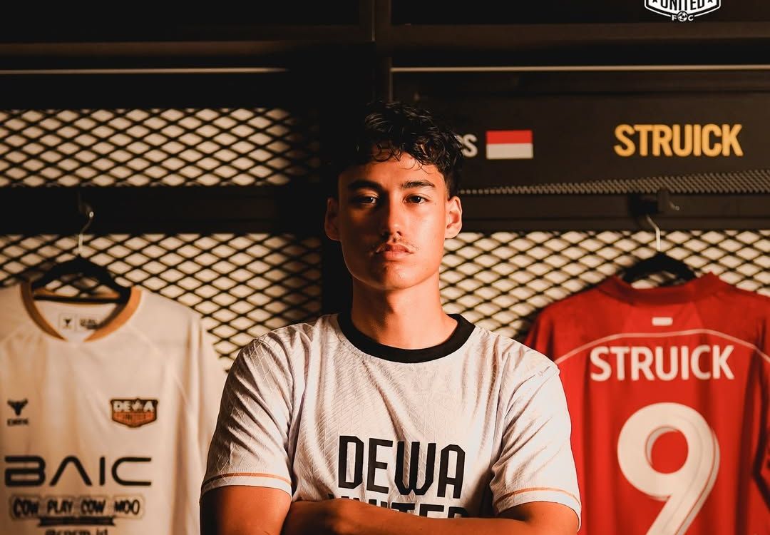 Rafael struick resmi gabung Dewa United <b>(Instagram @dewaunitedfc)</b>