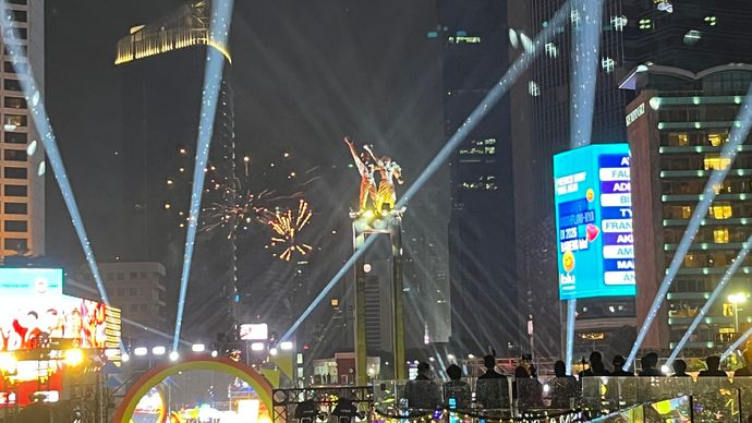 Malam tahun baru di Bundaran HI