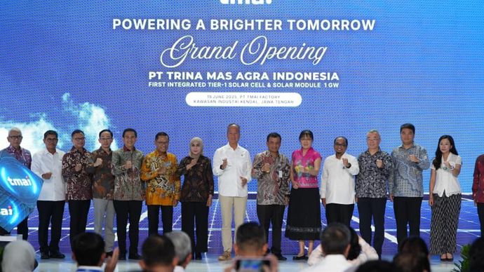 Menteri Perindustrian, Agus Gumiwang Kartasasmita,