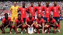 Chef Timnas Inggris Sempat Dilarang Masuk Amerika Gegara Bawa Pisau