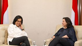 Menteri Keuangan (Menkeu) Sri Mulyani bertemu dengan Vice President East Asia & Pacific World Bank Manuela  V. Ferro.
