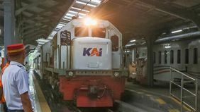 PT Kereta Api Indonesia (Persero) mencatat terdapat kenaikan volume penumpang yang signifikan pada periode long weekend Hari Raya Idul Adha.
