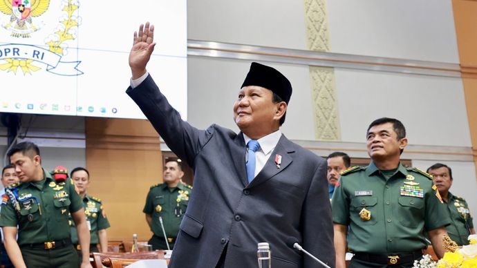 Menhan Prabowo Pamit ke Komisi I DPR RI