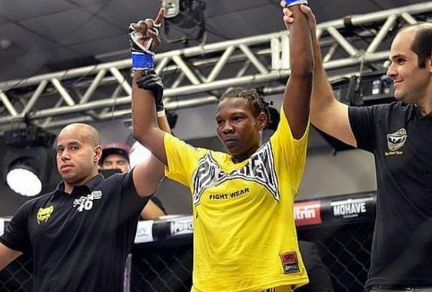 Eduarda Neves Santana alias Duda Cowboyzinha, petarung UFC yang saat ini terjerat narkoba hingga harus melacurkan diri demi sebatang rokok.  <b>(Instagram)</b>