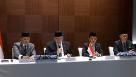 Pemerintah secara resmi memberlakukan kebijakan work from home (WFH) bagi aparatur sipil negara (ASN) selama satu hari dalam sepekan, yakni setiap hari Jumat.