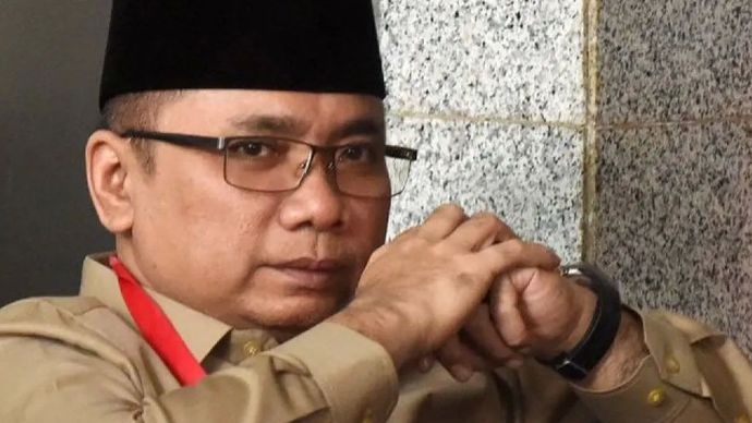  Mantan Menteri Agama Yaqut Cholil Qoumas menunggu untuk menjalani pemeriksaan di Gedung Merah Putih KPK, Jakarta, Selasa (16/12/2025). 
