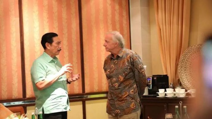 Menko Marves Luhut Binsar Pandjaitan bertemu dengan Ray Dalio (Instagram @luhut.pandjaitan)