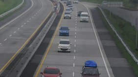 Menteri Perhubungan RI, Dudy Purwagandhi memprediksi puncak arus mudik Lebaran 2026 akan terjadi pada 18 Maret 2026. Pemerintah pun telah menyiapkan sejumlah strategi untuk mengantisipasi lonjakan kendaraan sekaligus mengurangi potensi kemacetan sela