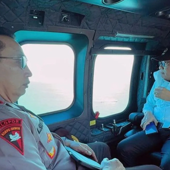 Kapolri dan Panglima TNI Tinjau Kesiapan Mudik Lebaran di Pelabuhan Merak Lewat Patroli Udara