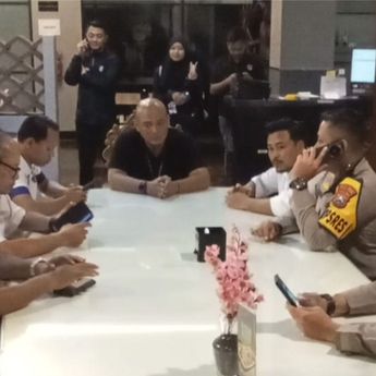 Arema FC Sampaikan Maaf Buntut Pelemparan Batu Oknum Suporter ke Bus Persik Kediri