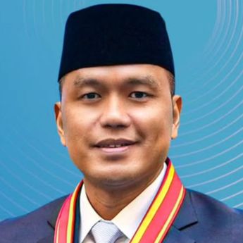 Dirut Pertamina Simon Aloysius Mantiri Raih Bintang Mahaputera Pratama dari Prabowo