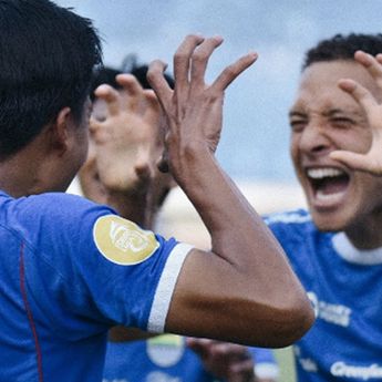 Hasil Pertandingan Liga 1: Persib Bandung Tekuk Persebaya 2-0