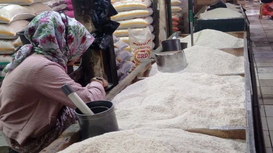 Harga Pangan Hari Ini: Cabai Rawit Merah Naik Rp77 Ribu per Kg, Bawang dan Beras Turun