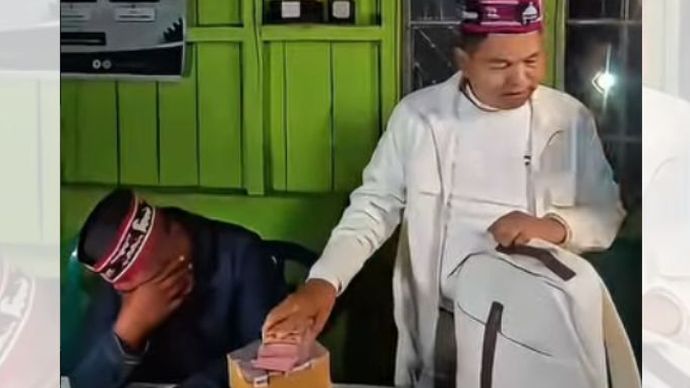 Dedi Mulyadi Kasih Rp440 Juta untuk Warga NTT, Bantu Perbaiki Rumah Rusak Akibat Gempa 