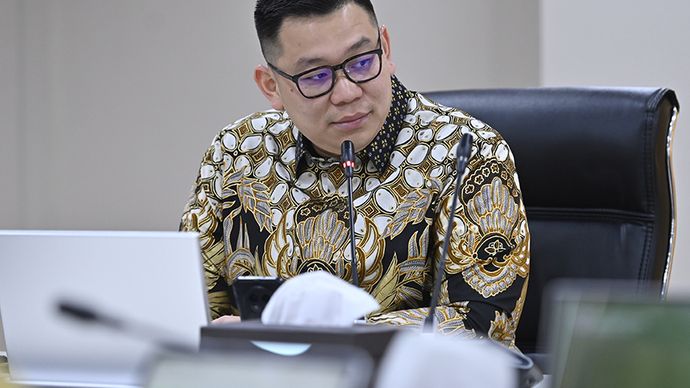 PT Aneka Tambang Tbk. (ANTM) menyampaikan bahwa salah satu anggota direksi Handi Sutanto telah menambah porsi kepemilikan sahamnya pada tanggal 7 November 2025.