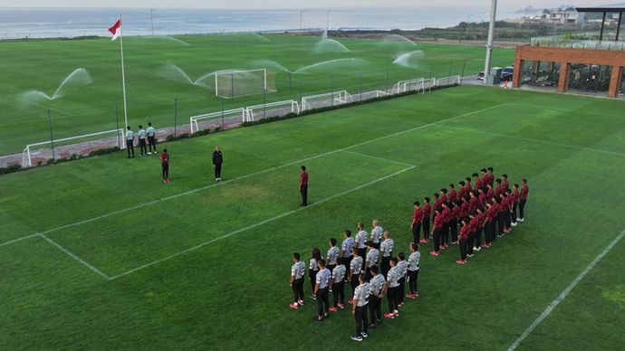 Timnas Indonesia U-17 mengikuti upacara bendera memperingati HUT RI ke-79 <b>(PSSI)</b>