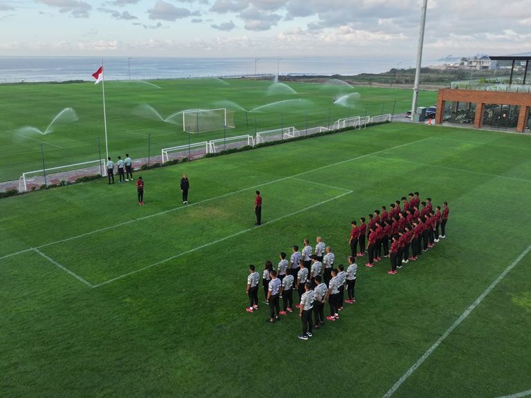 Timnas Indonesia U-17 mengikuti upacara bendera memperingati HUT RI ke-79 <b>(PSSI)</b>