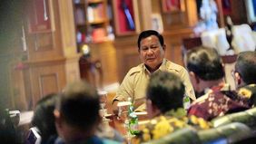 Presiden Prabowo mengundang Presiden Direktur sekaligus Direktur Pemberitaan Nusantara TV, Don Bosco Selamun bersama puluhan pemimpin redaksi media massa serta tokoh senior jurnalistik di kediamannya, Padepokan Garuda Yaksa di Hambalang, Bogor, Jawa 