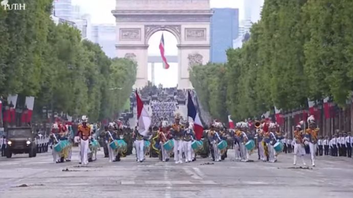 Penampilan Defile TNI di Bastille Day Prancis
