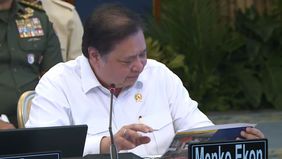 Menteri Koordinator Bidang Perekonomian Airlangga Hartarto melaporkan kondisi ekonomi makro Indonesia masih relatif kuat dalam Sidang Kabinet di Istana Negara, Jakarta.
