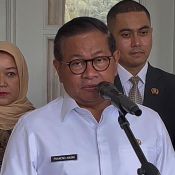 Pramono Tanggapi Greenpeace Bentangkan Spanduk Raksasa di Bundaran HI