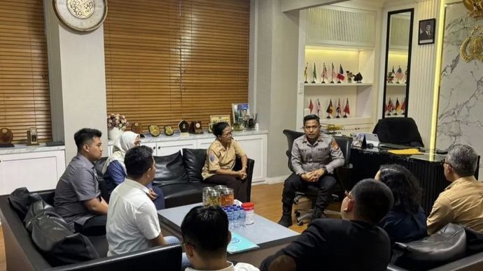 Mediasi antara guru berinisial CB atau akrab disapa Ibu Budi dan pihak orang tua murid berkaitan dengan kasus dugaan kekerasan verbal di Polres Tangerang Selatan, Rabu (28/1/2026). 